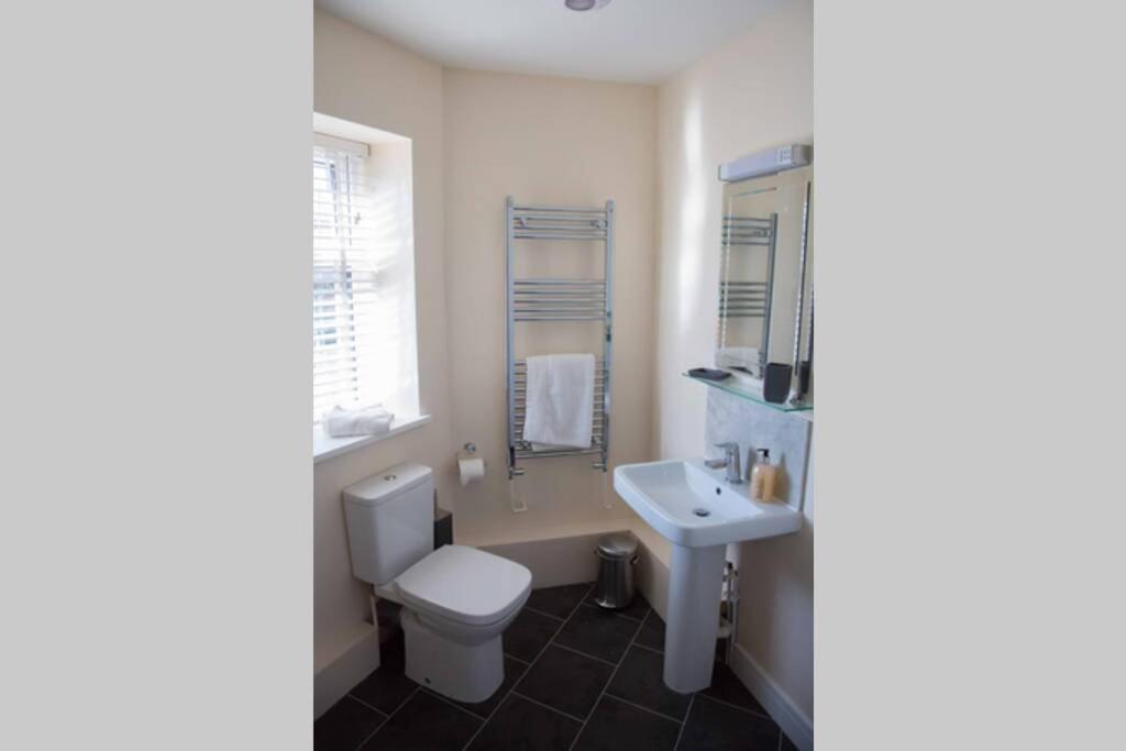 13 The Grosvenor, Luxury Flat, Central Newmarket, نيوماركت المظهر الخارجي الصورة